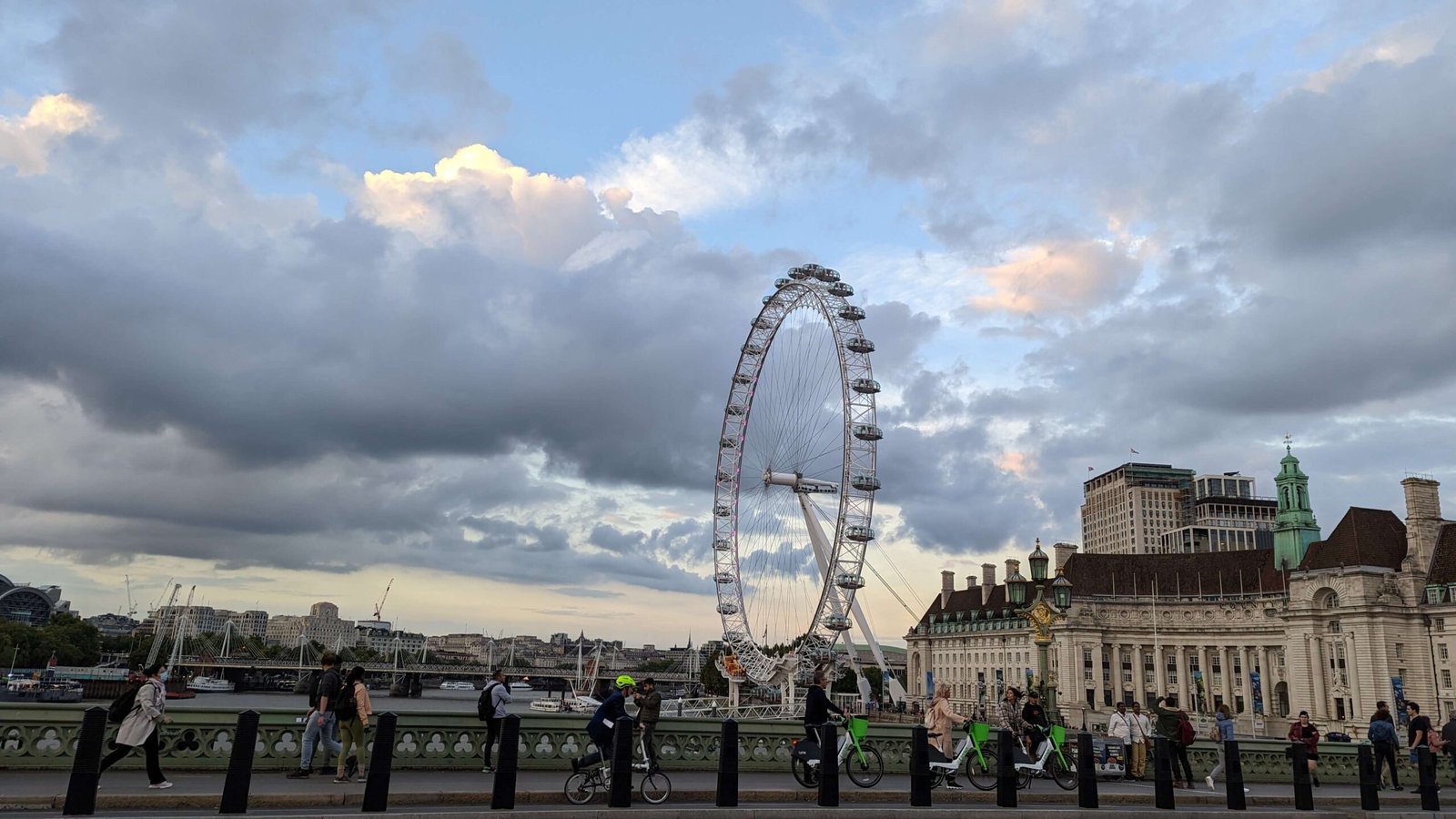 LONDON EYE